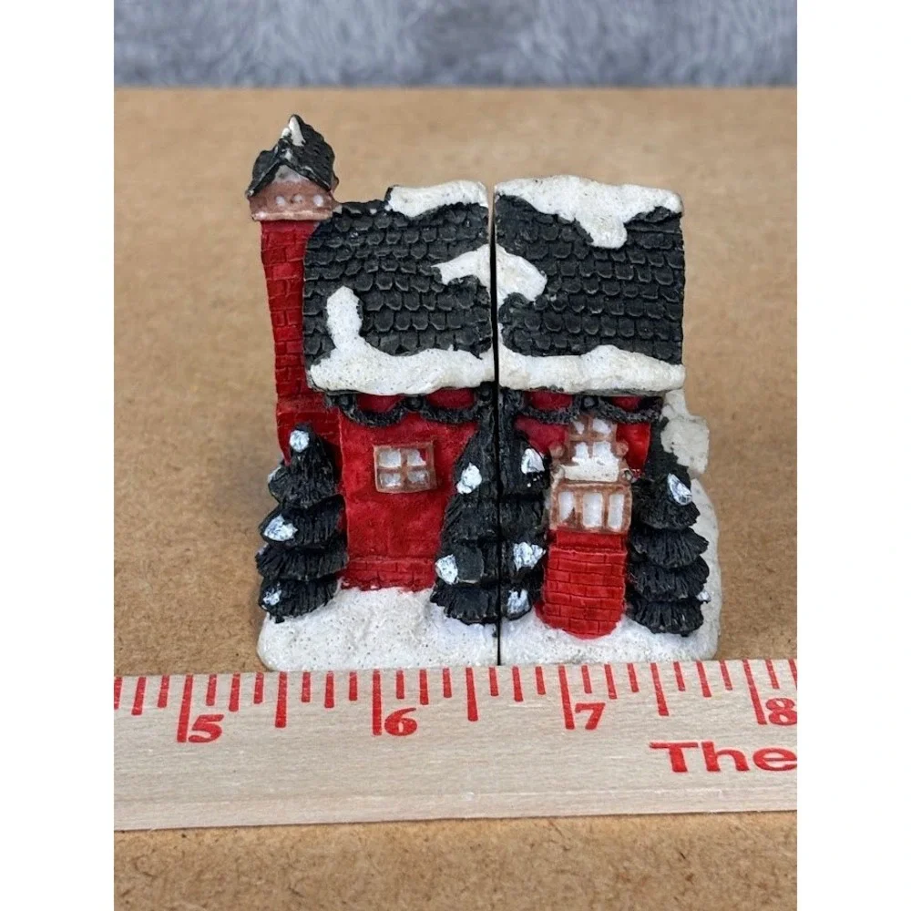 Carol Wright Gifts Miniature Hinged Christmas Santa Workshop Cottage Figurine